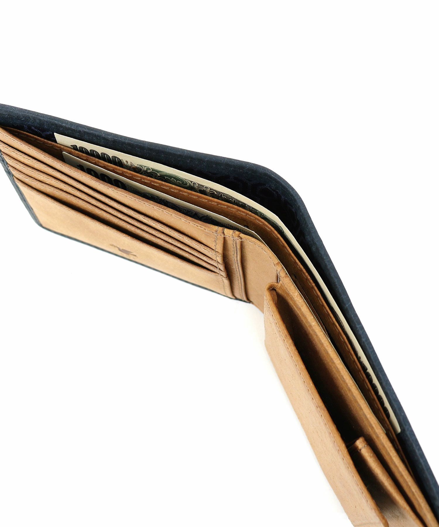 【新品・未使用】Integral 二つ折り財布 プエブロレザー　ネロ Integral 二つ折り財布 プエブロレザー