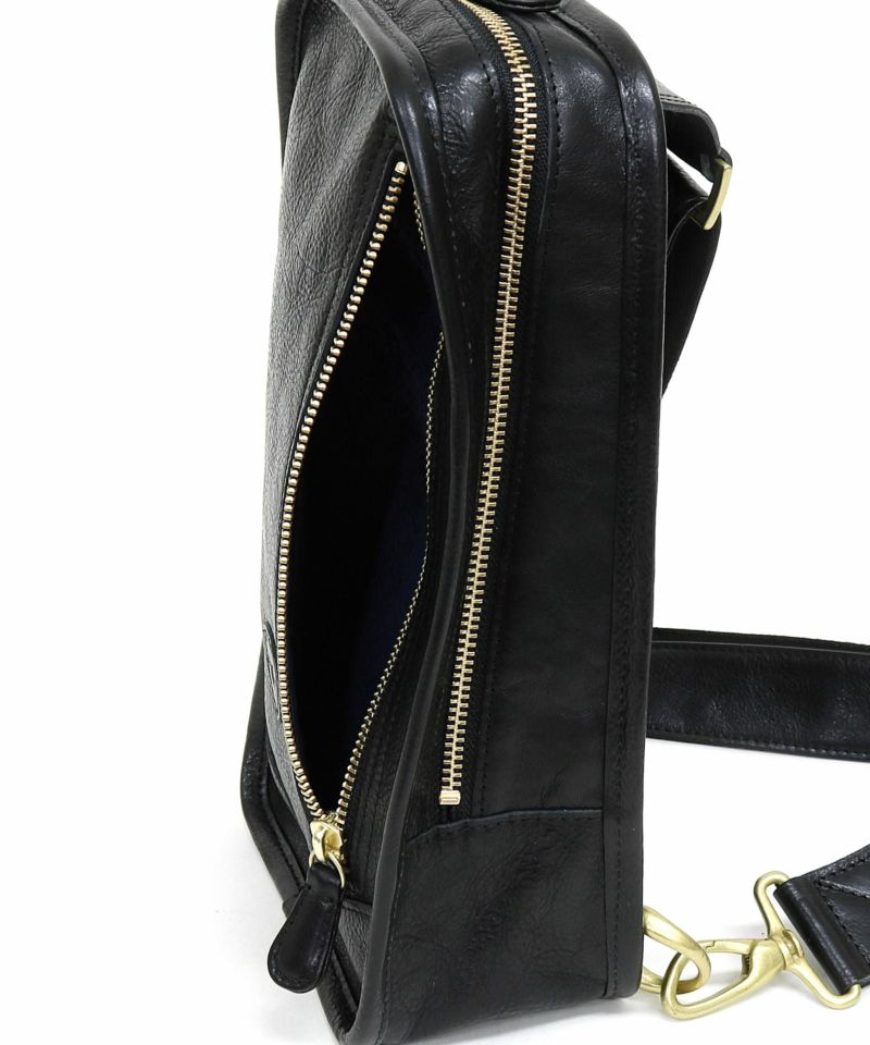 GAMI レザーボディバッグ | sot online store GAMI レザーボディバッグ | sot online store