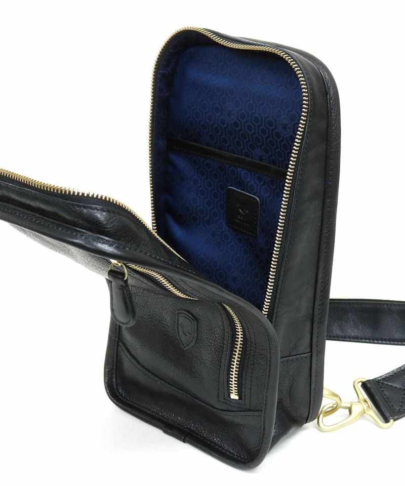 GAMI レザーボディバッグ | sot online store
